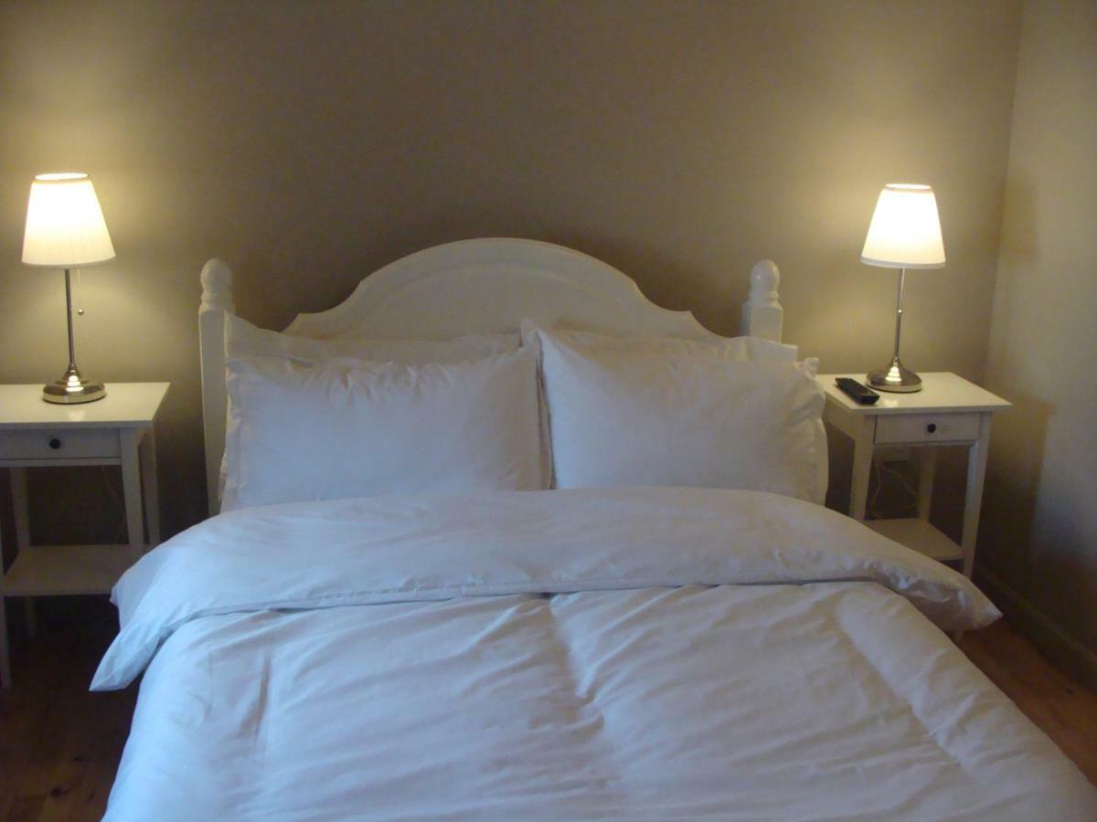 Riggend Farm Bed And Breakfast Airdrie Ngoại thất bức ảnh