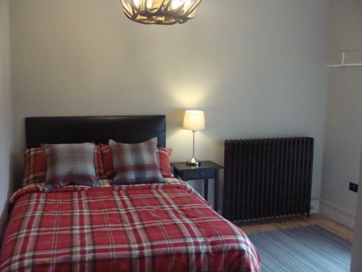 Riggend Farm Bed And Breakfast Airdrie Ngoại thất bức ảnh